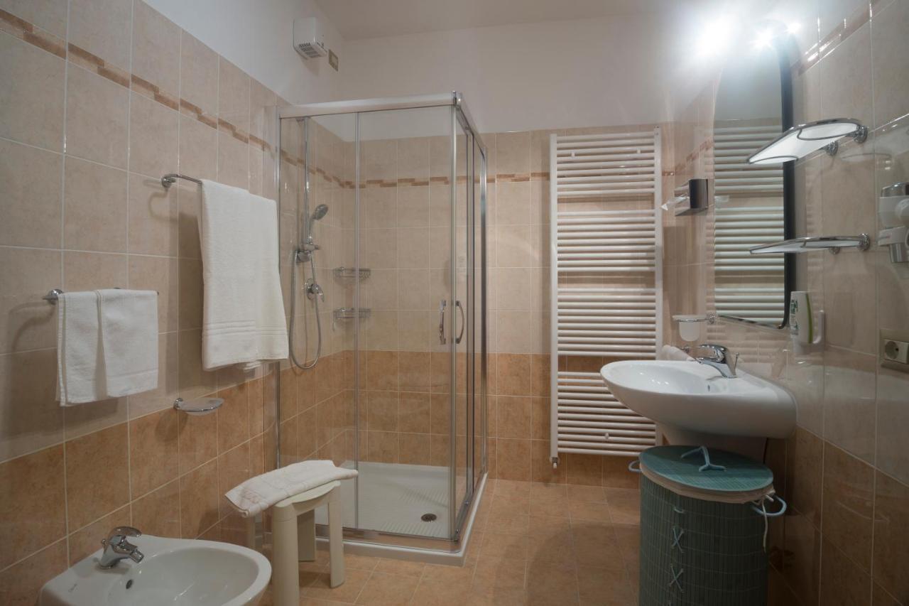 Apartments "Villa Imelda" Limone sul Garda Exterior photo