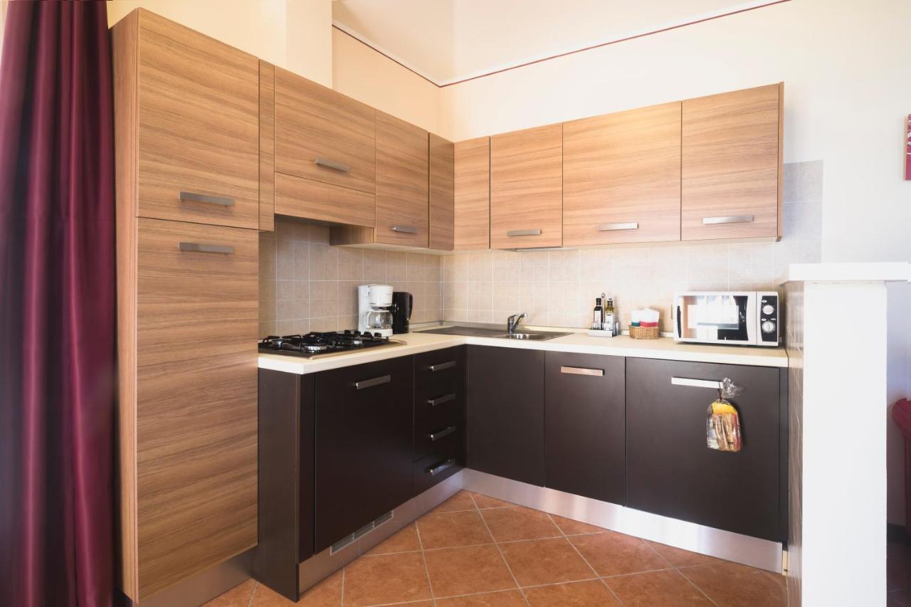 Apartments "Villa Imelda" Limone sul Garda Exterior photo